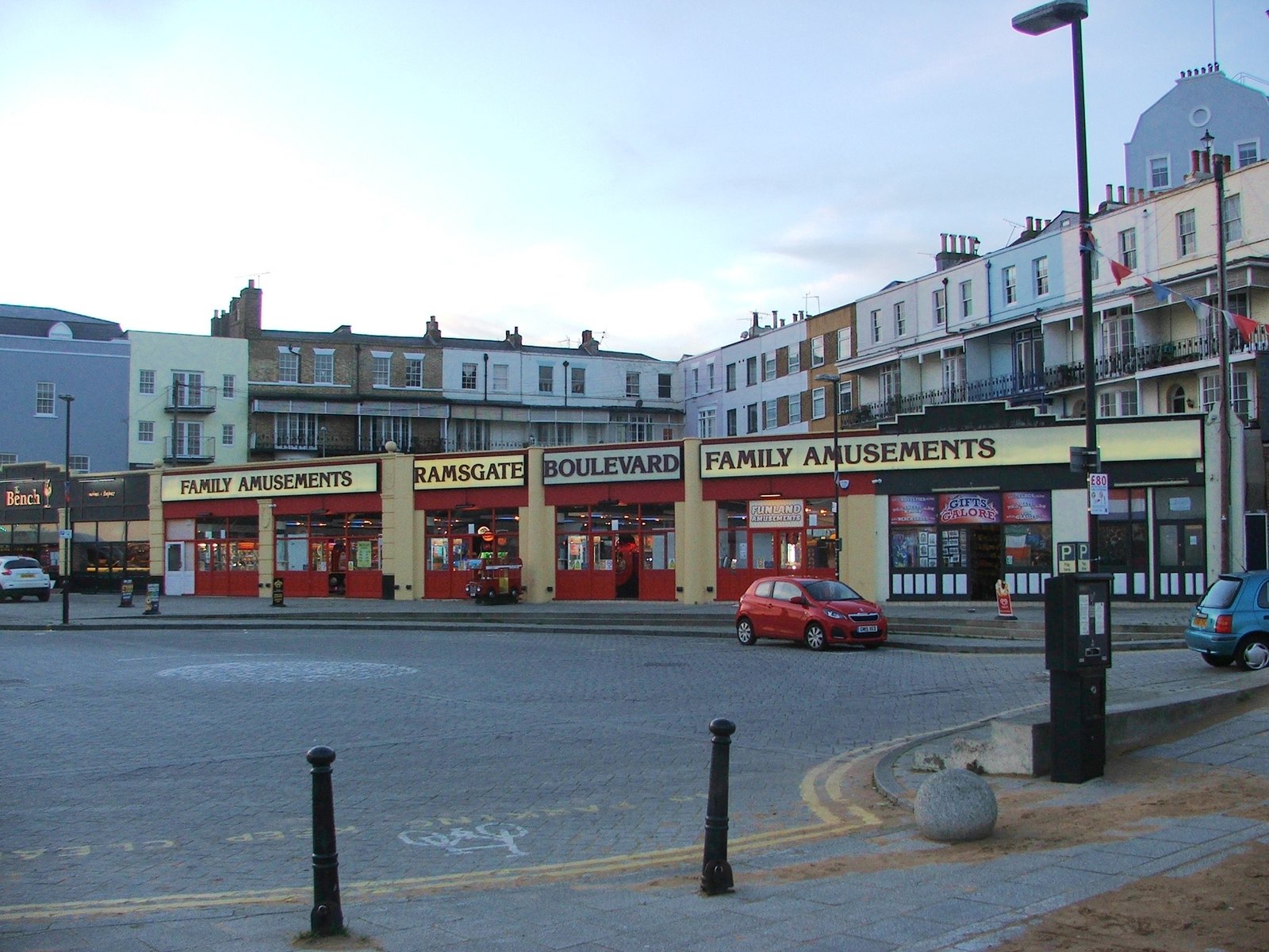 Kent Terrace and Harbour Parade